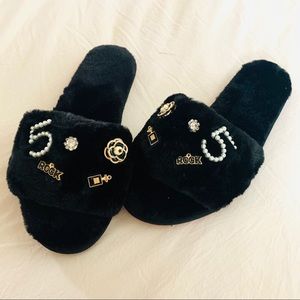 Girly Black Fuzzy Sliders